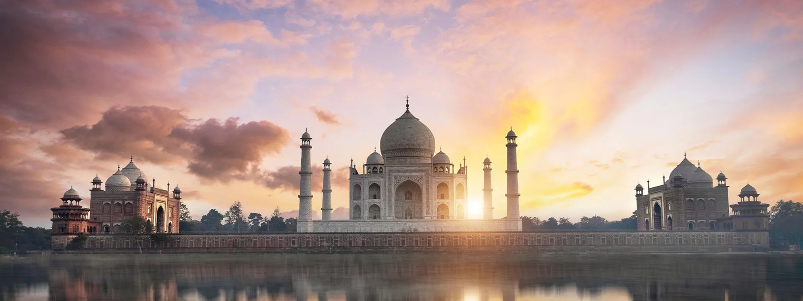 Taj Mahal Luxury Tour From Delhi