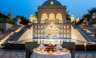 Luxury Taj Mahal View
